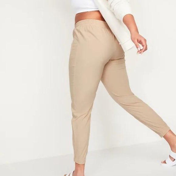 Old Navy Soft Mid-Rise 4-Way Stretch Jogger Pants for Women New - Picture 3 of 4